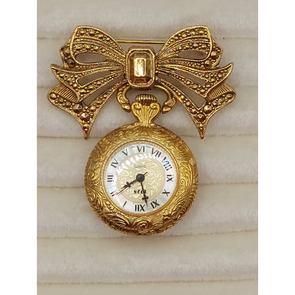 1928 Gold Tone Bow Pocket Watch Brooch Pin Quartz Victorian Style Romantic 1980s